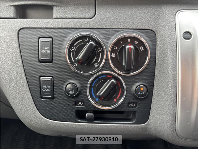 Nissan NV350 Caravan 2015-09 8011773-9
