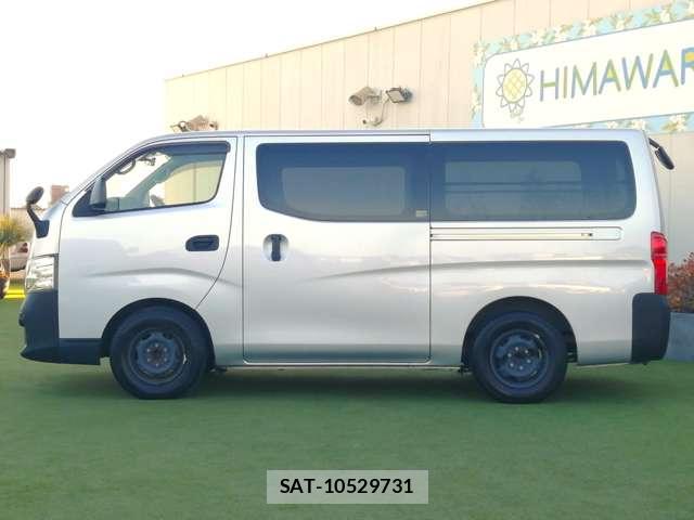 Nissan NV350 Caravan 2021-05 8011792-17