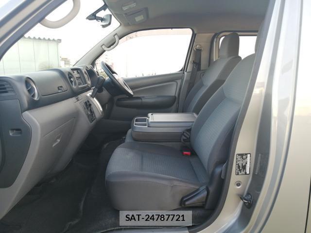 Nissan NV350 Caravan 2012-06 8011793-10