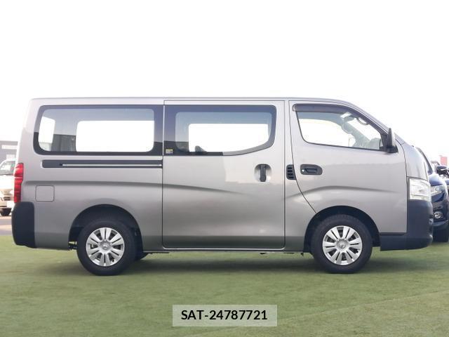 Nissan NV350 Caravan 2012-06 8011793-16