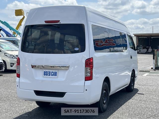 Nissan NV350 Caravan 2016-08 8012034-1
