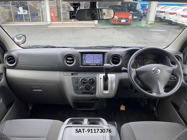 Nissan NV350 Caravan 2016-08 8012034-2