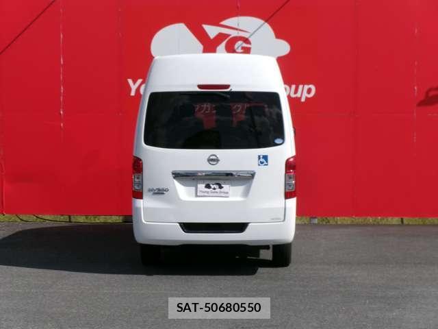 Nissan NV350 Caravan 2014-08 8012638-4