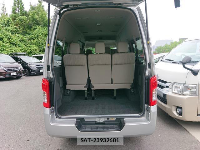 Nissan CARAVAN WAGON 2018-05 8011765-15