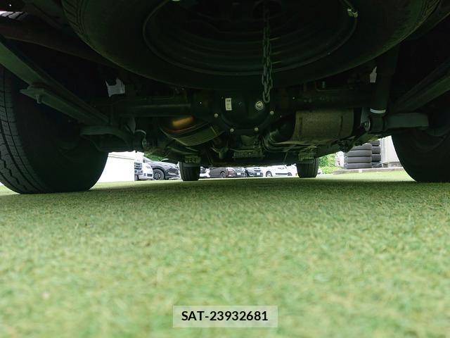 Nissan CARAVAN WAGON 2018-05 8011765-8
