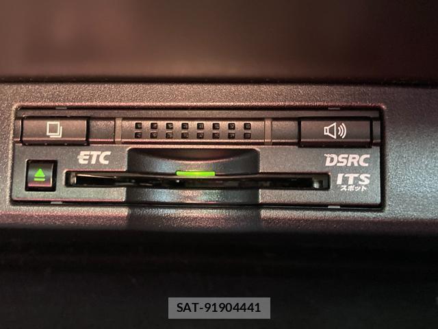 Lexus NX 2015-11 8007054-10