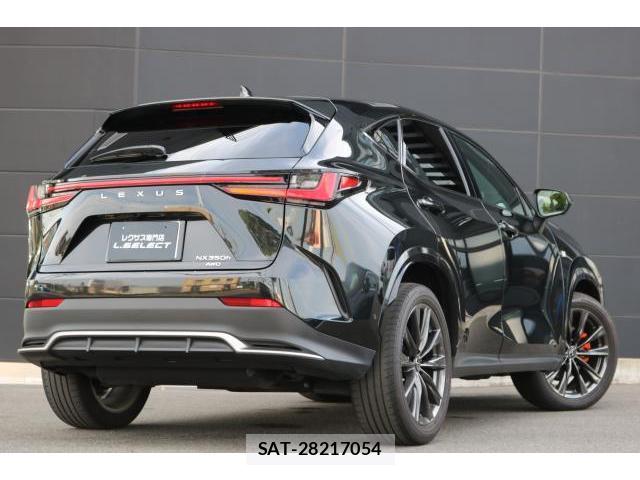 Lexus NX 2022-10 8011180-1