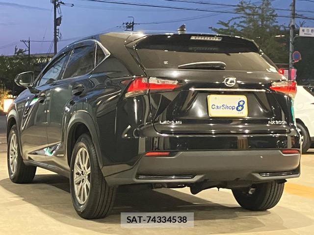 Lexus NX 2014-10 8011185-1