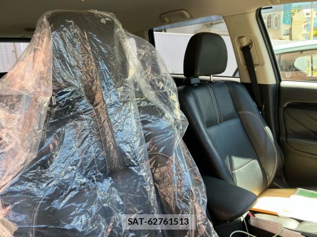 Mitsubishi OUTLANDER PHEV 2015-07 8005226-10