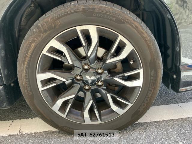 Mitsubishi OUTLANDER PHEV 2015-07 8005226-13