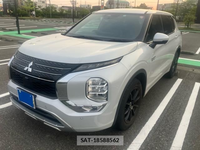 Mitsubishi OUTLANDER PHEV 2022-06 8005333-0