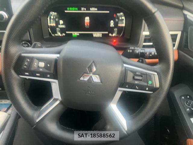 Mitsubishi OUTLANDER PHEV 2022-06 8005333-15