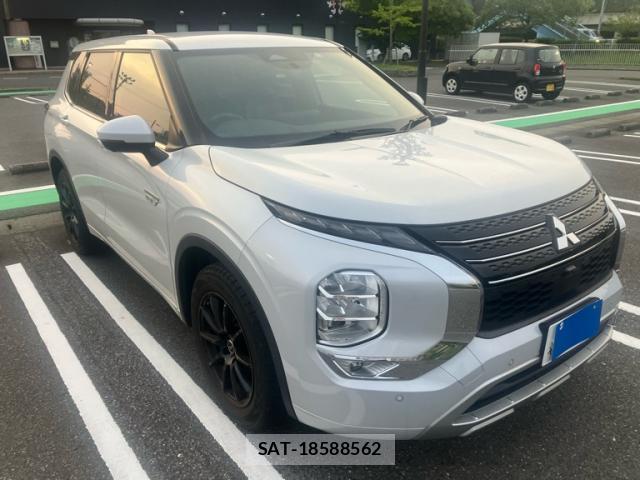 Mitsubishi OUTLANDER PHEV 2022-06 8005333-2
