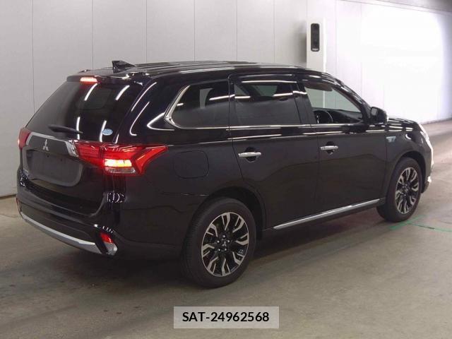 Mitsubishi OUTLANDER PHEV 2016-02 8007513-1
