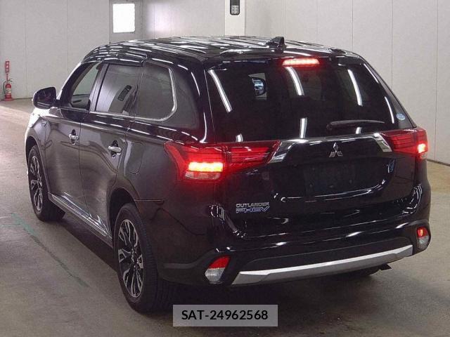 Mitsubishi OUTLANDER PHEV 2016-02 8007513-4