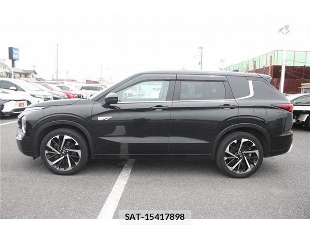 Mitsubishi OUTLANDER PHEV 2022-02 8008595-9