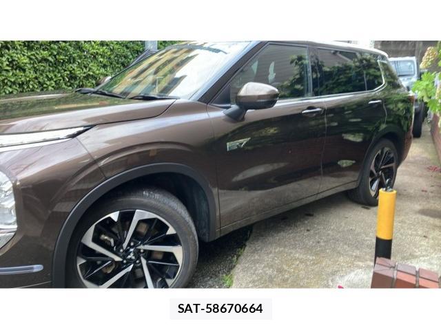 Mitsubishi OUTLANDER PHEV 2022-05 8009285-10