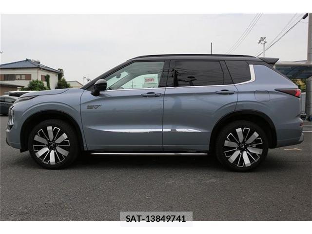 Mitsubishi OUTLANDER PHEV 2024-11 8010805-10