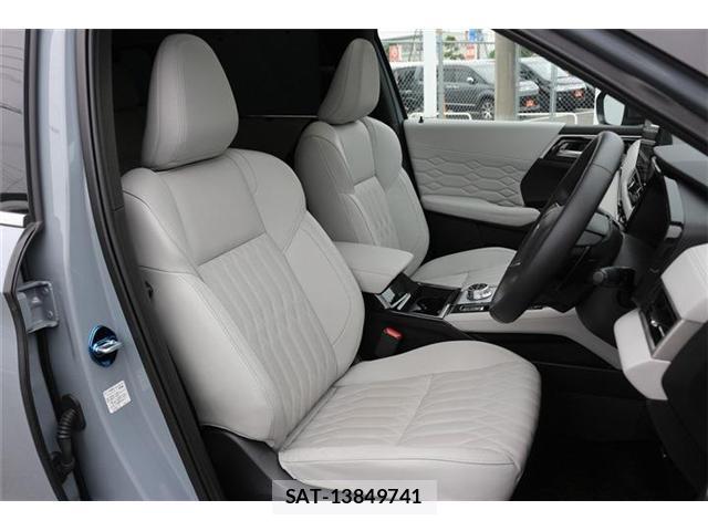 Mitsubishi OUTLANDER PHEV 2024-11 8010805-14