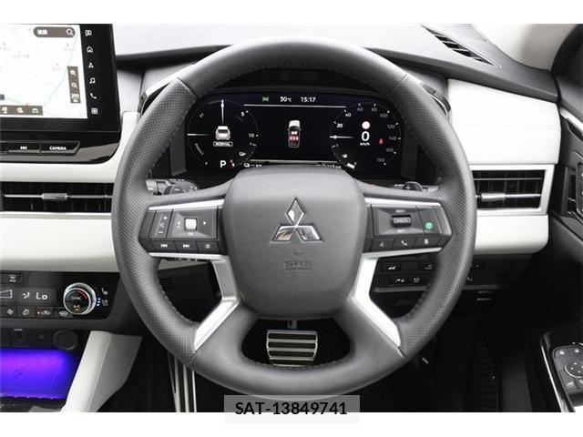 Mitsubishi OUTLANDER PHEV 2024-11 8010805-17