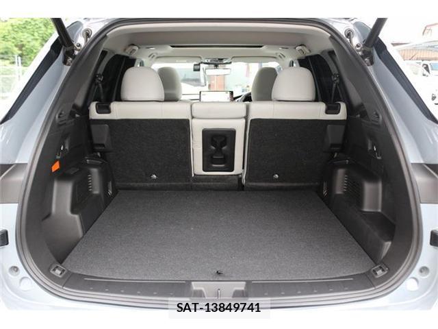 Mitsubishi OUTLANDER PHEV 2024-11 8010805-18