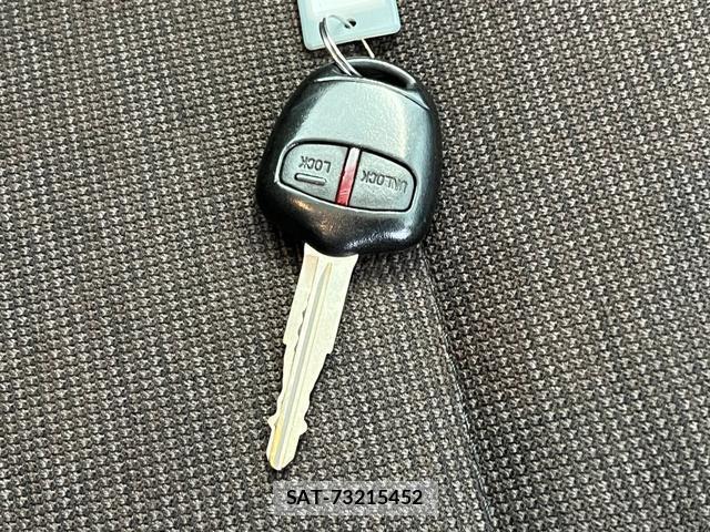 Mitsubishi PAJERO MINI 2009-08 8006362-13