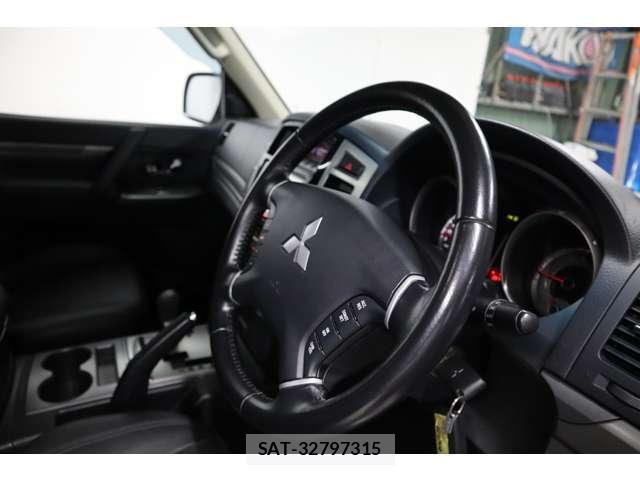 Mitsubishi PAJERO 2019-08 8010681-17