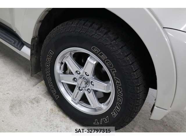 Mitsubishi PAJERO 2019-08 8010681-8