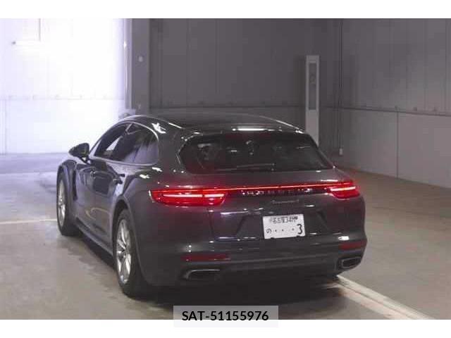 Porsche PANAMERA 2019-08 8009302-1