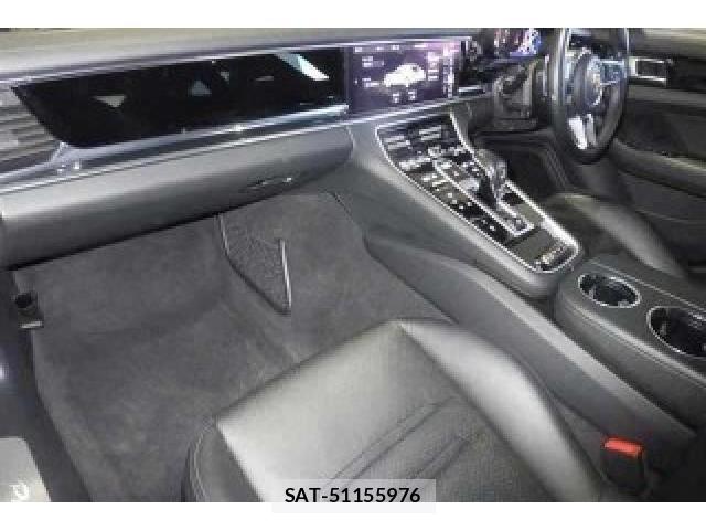 Porsche PANAMERA 2019-08 8009302-3