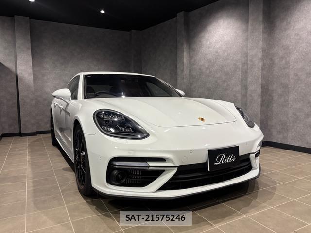 Porsche PANAMERA 2019-05 8009751-0