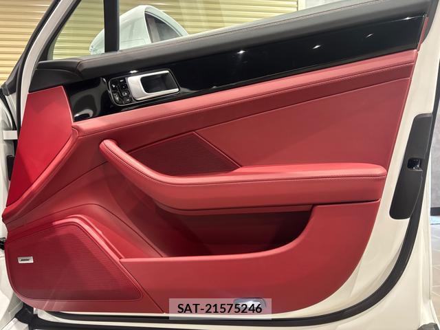 Porsche PANAMERA 2019-05 8009751-15