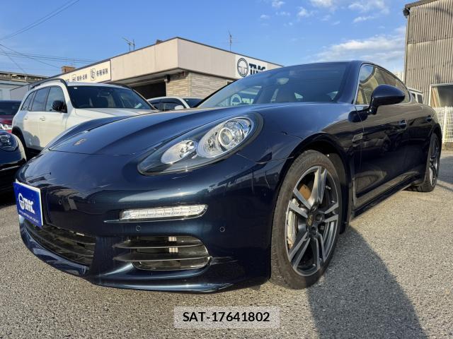 Porsche PANAMERA 2015-06 8010369-0