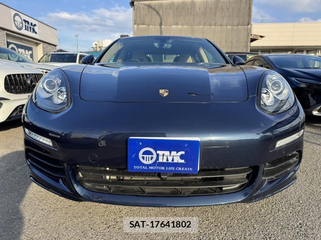 Porsche PANAMERA 2015-06 8010369-1