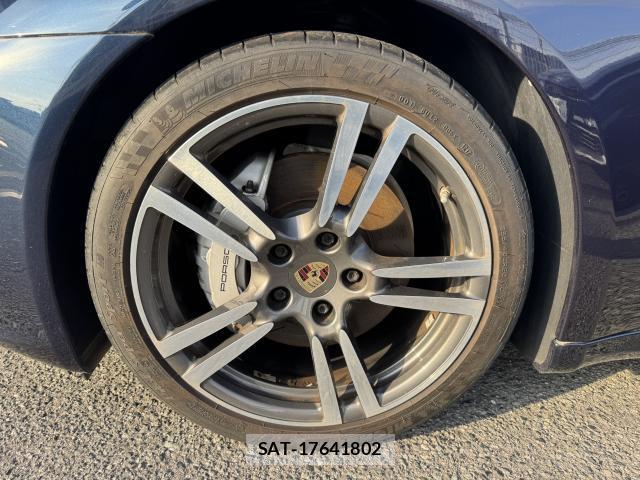 Porsche PANAMERA 2015-06 8010369-4