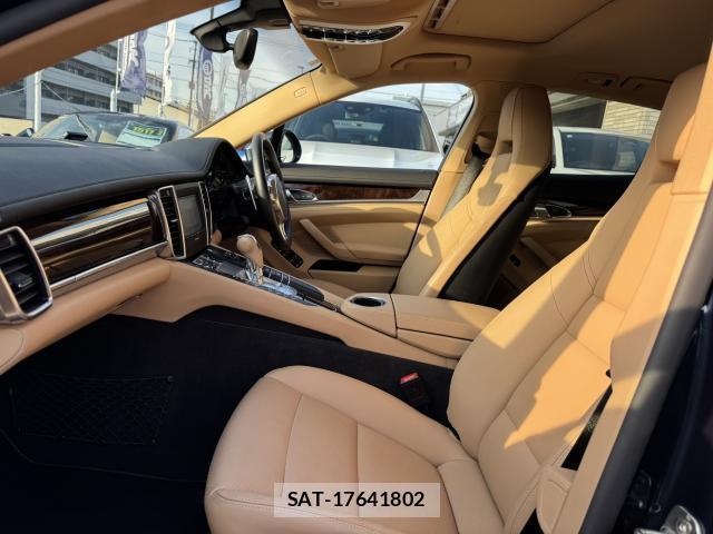 Porsche PANAMERA 2015-06 8010369-5