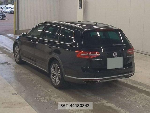 VolksWagen PASSAT ALLTRACK 2018-12 8009281-1