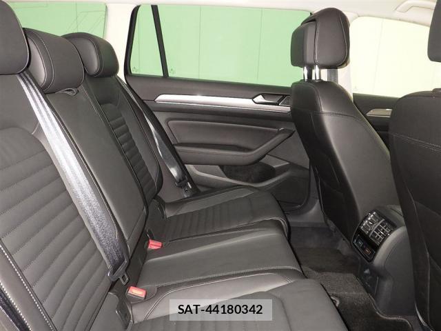 VolksWagen PASSAT ALLTRACK 2018-12 8009281-3