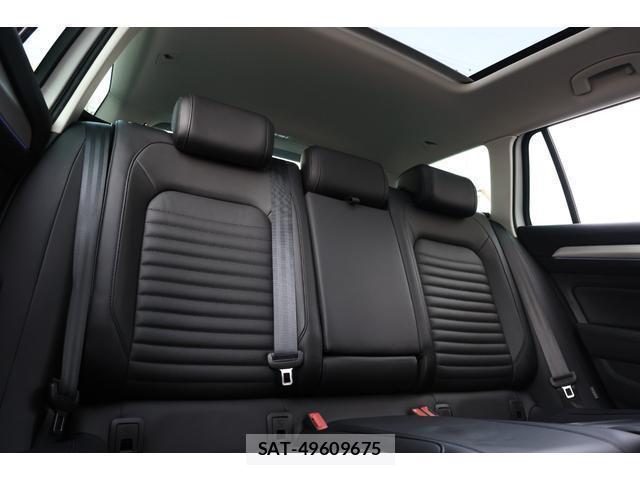 VolksWagen PASSAT 2016-07 8011433-14