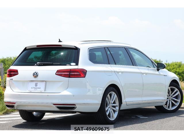 VolksWagen PASSAT 2016-07 8011433-7