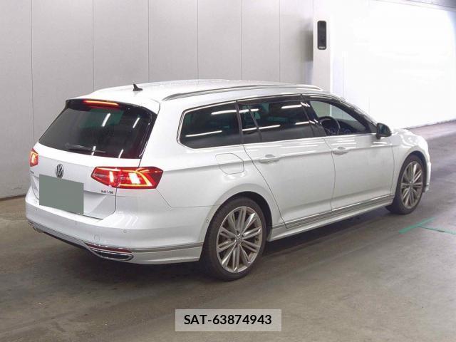 VolksWagen PASSAT VARIANT 2018-06 8009362-4