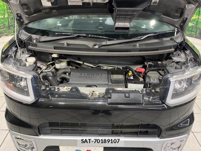 Toyota Pixis Mega 2016-05 8007669-17