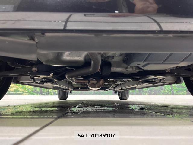 Toyota Pixis Mega 2016-05 8007669-18