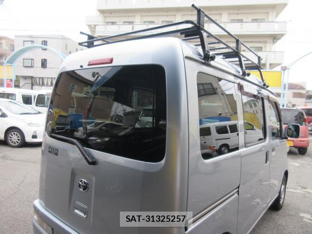 Toyota PIXIS VAN 2021-02 8003049-18