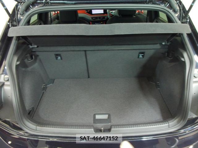 VolksWagen POLO 2024-01 8004044-17