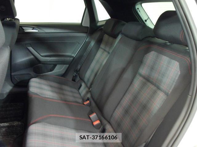 VolksWagen POLO 2024-12 8004045-18