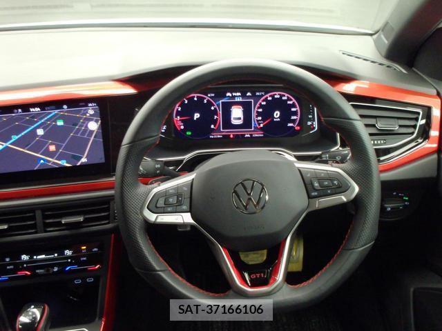 VolksWagen POLO 2024-12 8004045-4