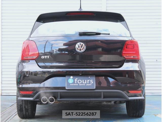 VolksWagen POLO 2015-11 8004443-11