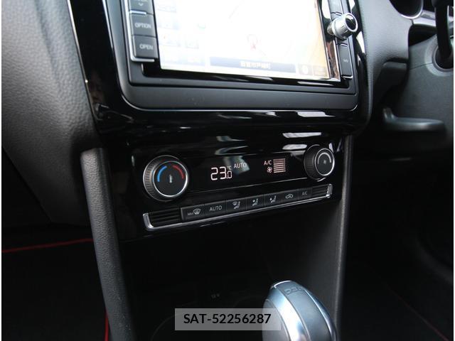 VolksWagen POLO 2015-11 8004443-14