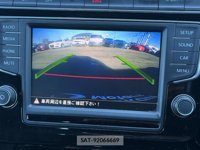 VolksWagen POLO 2017-04 8008432-7